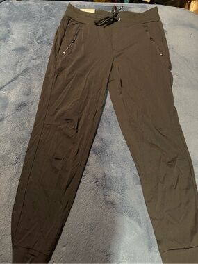NWT Women’s Black Jogger Pants with Zip Pockets